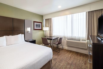 Standard Room, 1 Queen Bed, Non Smoking