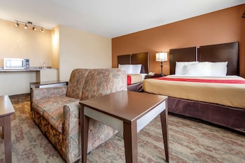 Suite, 2 Queen Beds, Non Smoking