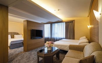 Executive Quadruple Room