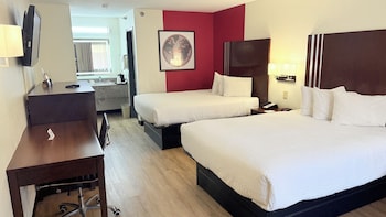 Deluxe Room, 2 Queen Beds