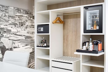 Suite (Extra Bed 2 adults + 1 child)