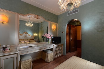 Classic Room (Venetian)