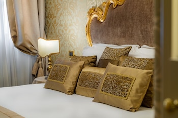 Superior Room (Saint Mark view)