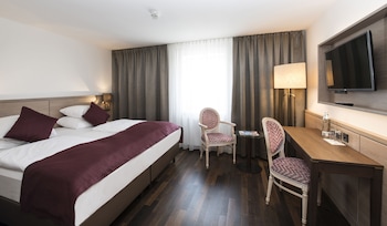 Classic Double Room