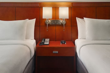 Room, 2 Double Beds (Mobility Accessible, Tub)