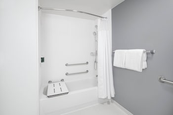 Room, 2 Double Beds (Mobility Accessible, Tub)
