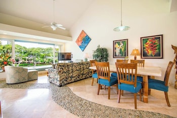 Villa, 2 Bedrooms (1806, 2 Bath)