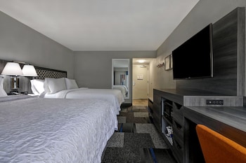 Room, 2 Queen Beds, Accessible (Hearing)