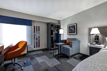 Room, 1 King Bed, Non Smoking, Refrigerator & Microwave (Peloton Bike)