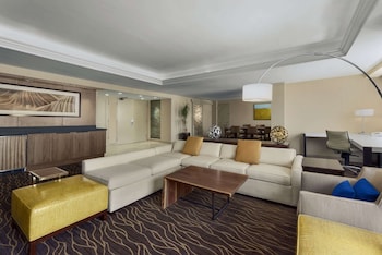 Suite, 1 Bedroom, Mountain View (Conrad)