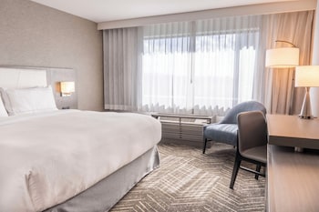 Standard Room, 2 Queen Beds, Accessible (Communications, Walk In Shower)