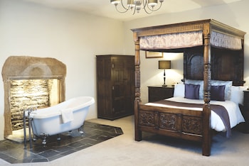 Room ( Four  Poster)