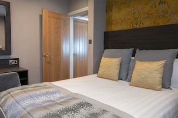 Deluxe Room, Multiple Beds, Non Smoking, Connecting Rooms
