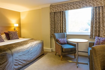 Classic Room, 2 Twin Beds, Non Smoking (with Sofabed)
