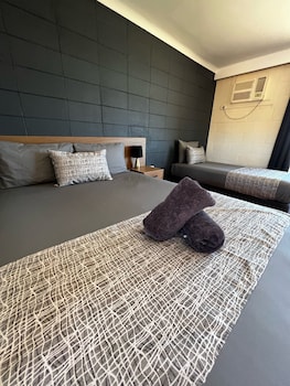 Queen Motel Room