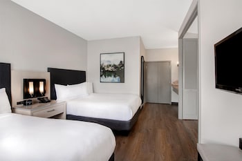 Two doubles two room suite non smoking