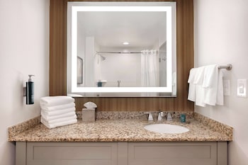 Suite, One King Bed, Accessible