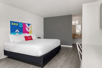 Room, 1 King Bed, Non Smoking
