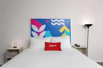 Room, 1 Queen Bed, Non Smoking