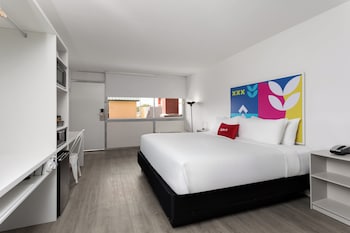 Room, 1 King Bed, Non Smoking