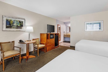 Standard Room, 2 Queen Beds, Non Smoking, Refrigerator & Microwave