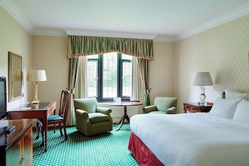 Deluxe Room, 1 King Bed