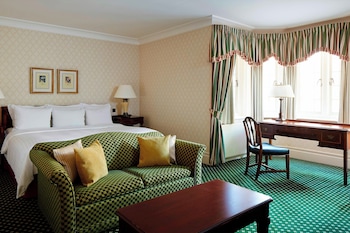 House, 1 King Bed