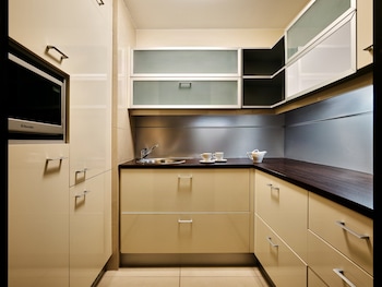 Suite, 1 Bedroom, Kitchenette (with Living Area)