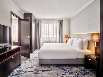 Suite, 1 Bedroom, Kitchenette (with Living Area)