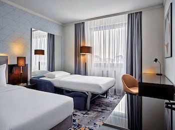 Standard Room, 1 Queen Bed with Sofa bed