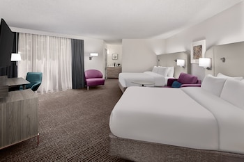 Standard Room, 2 Queen Beds (Worklife)