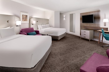 Standard Room, 2 Queen Beds (Worklife)