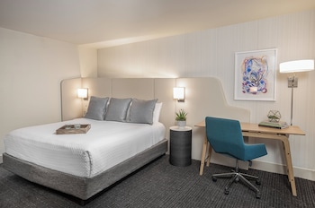 Junior Suite, 1 King Bed (Worklife)