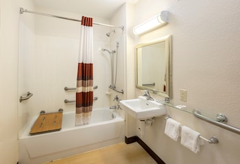 Standard Room, 1 King Bed, Accessible, Non Smoking