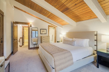 Room, 3 Bedrooms