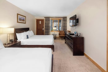 Room, 2 Double Beds (Lodge)