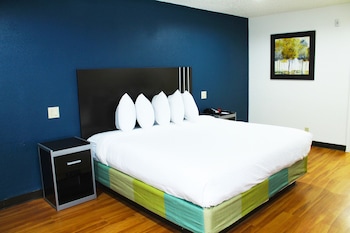 Standard Room, 1 King Bed, Non Smoking