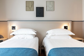 Classic Twin Room