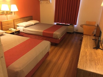 Standard Room, 2 Double Beds, Non Smoking