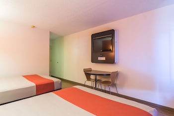 Deluxe Room, 2 Queen Beds, Mobility Accessible, Non Smoking