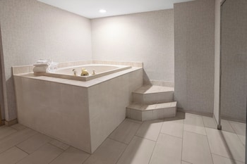 Suite, 1 Bedroom, Jetted Tub
