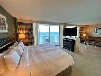 Studio Suite, 1 King Bed, Non Smoking, Oceanfront