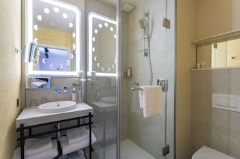 Double Room Terrace - Complimentary soft minibar, courtesy tray, Chromecast and digital press
