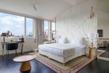 Privilege Room, Terrace, Eiffel Tower, with soft minibar, courtesy tray,Chromecast,digital press