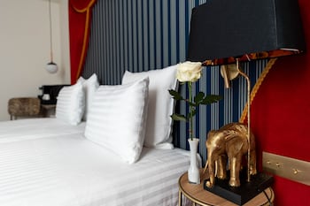 Superior Twin Room - Complimentary soft minibar,courtesy tray, Chromecast and digital press