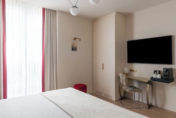 Superior Room,Mobility Accessible-Complimentary soft minibar,courtesy tray, Chromecast,digital press