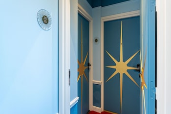 Family Room, 2 Bedrooms, complimentary soft minibar, courtesy tray, Chromecast, digital press