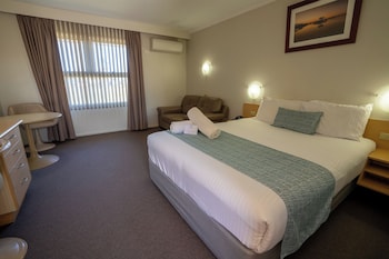 Executive Queen Room