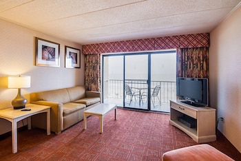 Room, Oceanfront, 1 King Bed & Sofa, Kitchenette