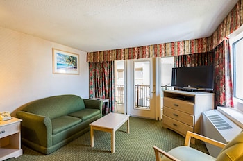 Room, Atrium Exterior, 1 King Bed & Sofa, Kitchenette( stairs only)